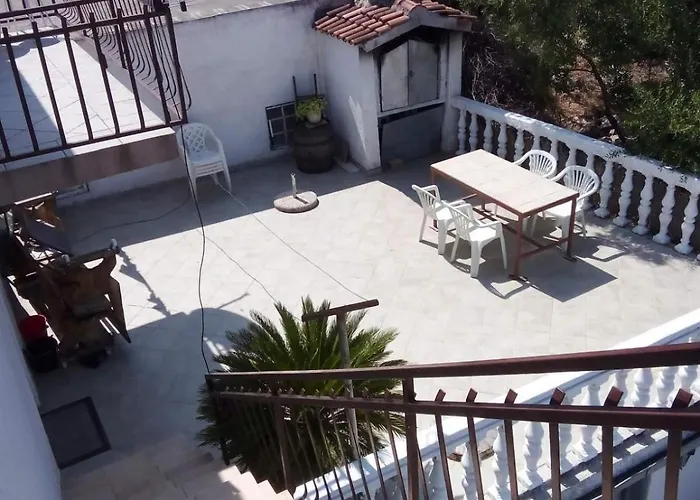 With Parking Space Mastrinka, Ciovo - 9428 *