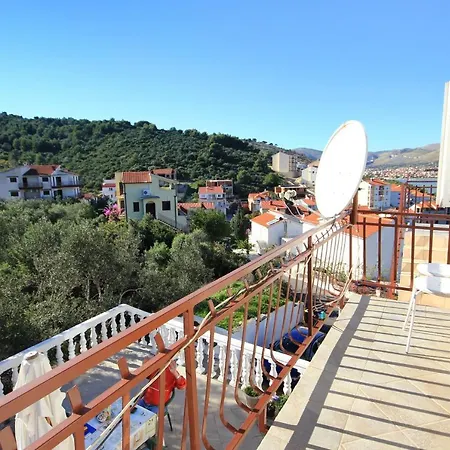 Apartament With Parking Space Mastrinka, Ciovo - 9428 *