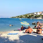 Apartments With Parking Space Mastrinka, Ciovo - 9428 Apartment *